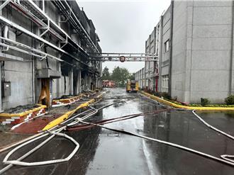 南亞塑膠林口廠解除空汙示警遭疑「放水」 環保局硬起來回應