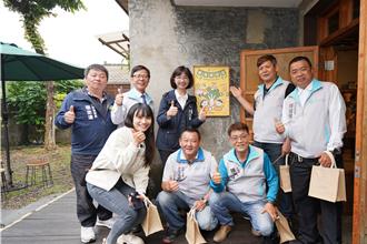 職人攜手志工推「以修代購」 竹市將軍村修復柑仔店正式揭牌