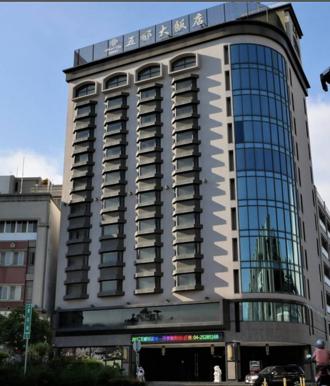 丰邑机构斥资4.43亿 抢标丰原区五都大饭店