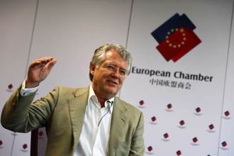 中國歐盟商會前會長：超越電動汽車 中國造出帶輪子的手機
