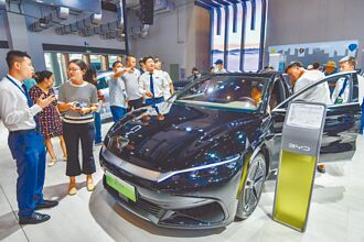 萧兹访中 12企业、3部长随行 德企圆桌会 陆吁加强电动车合作