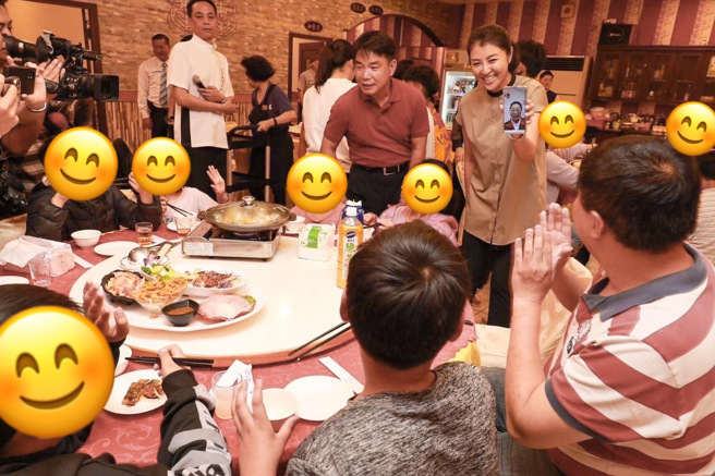 花蓮西寶國小師生抵達南投市區，縣長許淑華特別設宴慰問。（取自許淑華臉書）