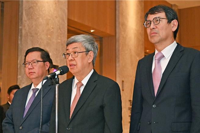 0403花莲强震，各县市检视辖内老屋状况，台北市长蒋万安更喊出要进入「大都更时代」。行政院长陈建仁说，中央未来会继续和中央与地方，以及民间一起努力。（行政院提供）