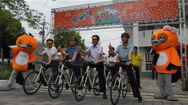 农田水利署嘉南管理处邀请各界共同体验全国最长自行车道专用道之美。（宝智华摄）