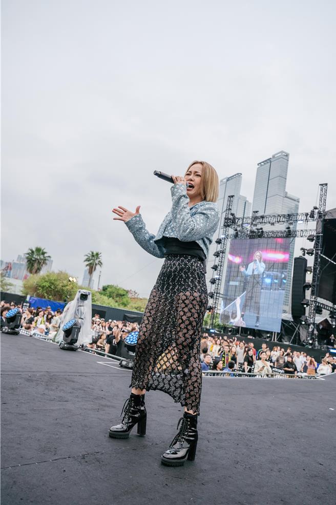 戴爱玲受邀参与2024年香港「春浪音乐节」演出。（华纳音乐提供）