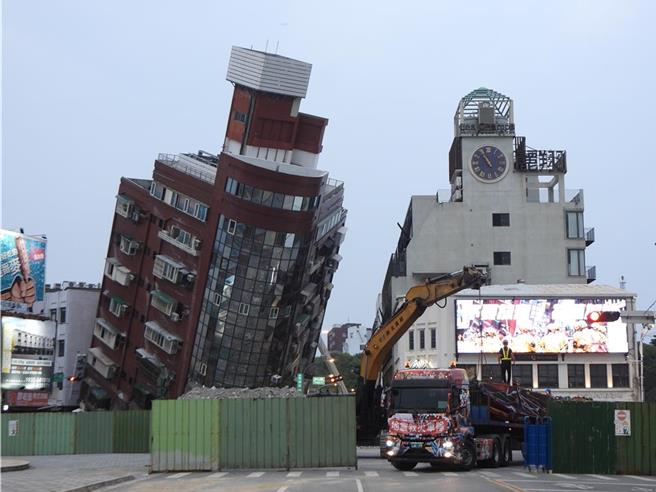 0403花蓮大地震重創花蓮地區。（羅亦晽攝）