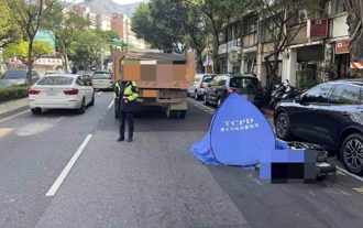 聯結車輾斃機車騎士 手推車害的！女清潔員被起訴