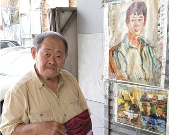手繪電影看板畫師顏振發獲卓越貢獻獎　失去視力也會一直畫下去