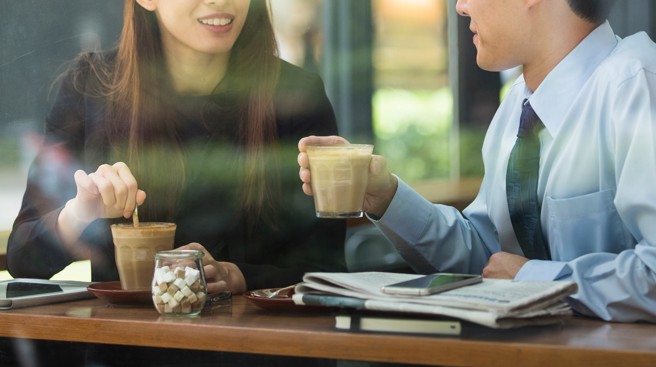 在公家机关担任公务员的男子自认条件不差，相亲却屡被打枪。（示意图，shutterstock／达志）