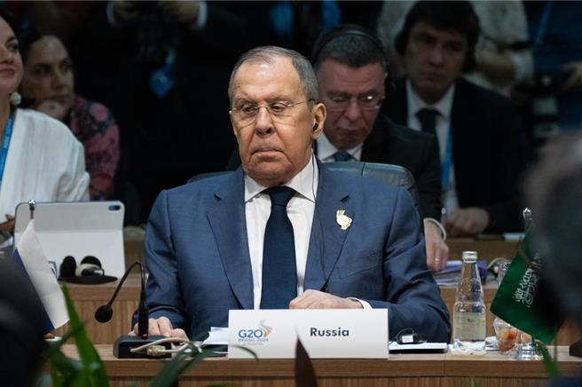 圖為俄羅斯外長拉夫羅夫。（摘自新華社）