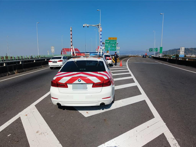 郑男2018年毕业于警察大学国境系，由于工作认真，表现良好，因此短短4年间晋升至2线2星。（画面仅示意 / 中时资料照）