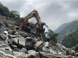 砂卡礑步道挖出5具罹难者 全送殡仪馆身分待确认