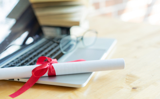 該讀私立研究所嗎？過來人搖頭：「這行業」超看學歷