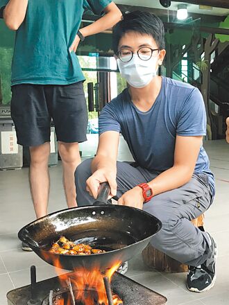 防荔枝椿象危害 林業署號召呷蟲