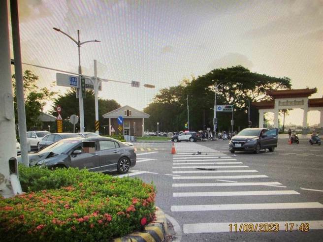左营海军周姓女士官长去年9月11日撞死一名高中生，画面为车祸现场。（图 / 中时资料照）