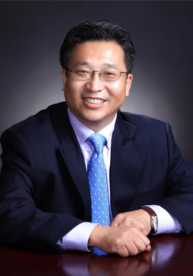 崔建春任大陸外交部駐港公署特派員。（圖／取自大陸外交部駐港公署官網）