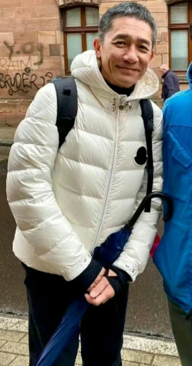 網友在德國偶遇梁朝偉。（小紅書）