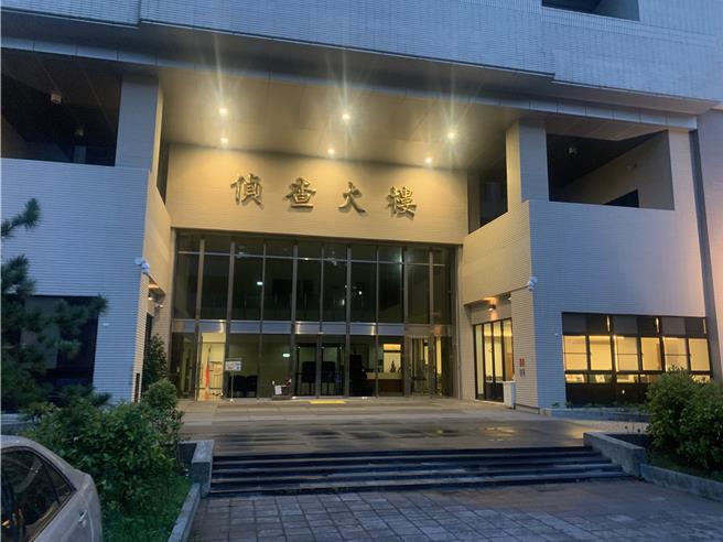 士林地检署侦办「创意私房」早有前例可循，嫌犯买个资后恐吓利用被害人拍摄裸照。（资料照）