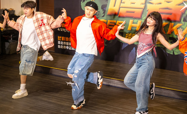 台湾高人气职业舞团4MINIA现场演出。（台北市客委会提供）