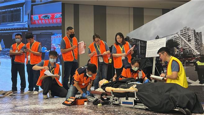 選拔過程全用英文溝通處置。（民眾提供／寶智華台南傳真）