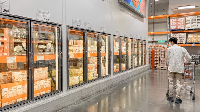 好市多社團管理員貼出賣場優惠訊息，其中一款冷凍花枝丸折扣120元，網友大讚真材實料，特價必買。（示意圖／楊雅婷攝）