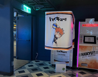 威秀塞爆！他排隊140分才買到票 網驚：人滿到停車場