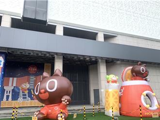 謝國樑開箱「KURORO太空學校」 盼小朋友成「太空小英雄」