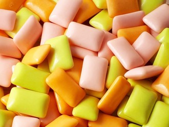 嚼過的口香糖回收後竟可做成「這個」？可降低80％碳排放