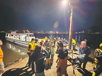 淡水渡輪中止營運 每天影響1600人次