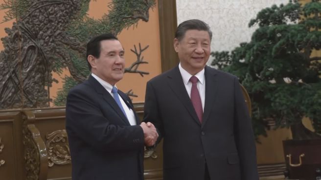 馬英九(左)與習近平(右)的二會大談中華民族情懷，對九二共識及兩岸和平力挽狂瀾。（圖／中天新聞網提供）