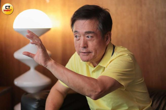 4除了饮食正常保持运动之外，检场觉得保持心情愉快也是必须的 。（图／林士杰摄）