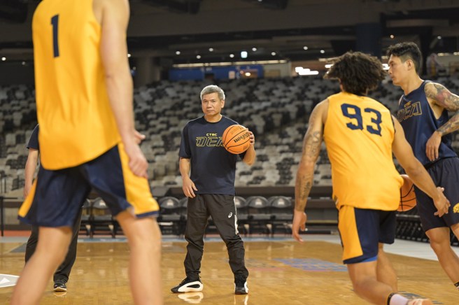 特攻总教练李逸骅已经下达必胜令了。(中信特攻提供)