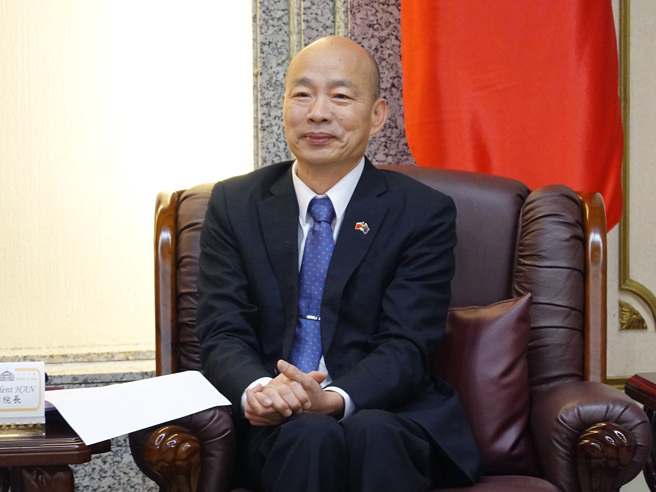 沈富雄认为，柯建铭缺席甲动是因算过国民党的票，就试试看韩国瑜(图)会怎么处理。(资料照片)