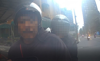 泰國華僑四處打工居無定所 身揹3條通緝逃亡2年