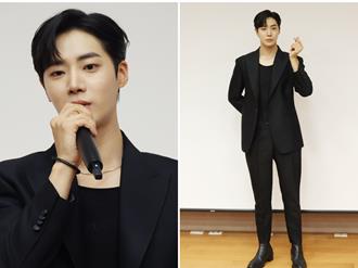 秋英宇主持「GOLDEN WAVE」緊張睡不著 曝舒華後台暖舉