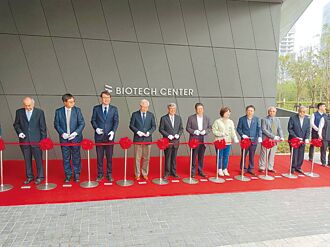 陳揆視察竹縣 楊文科為台知、科3請命