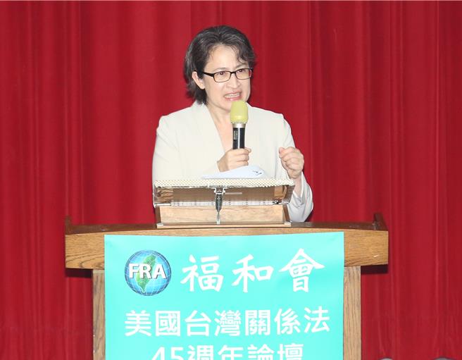 准副总统萧美琴13日出席「台湾关系法45周年福和会论坛」时说，相信准总统赖清德有能力让台湾在变动的国际秩序中，持续贡献区域繁荣。（范扬光摄）