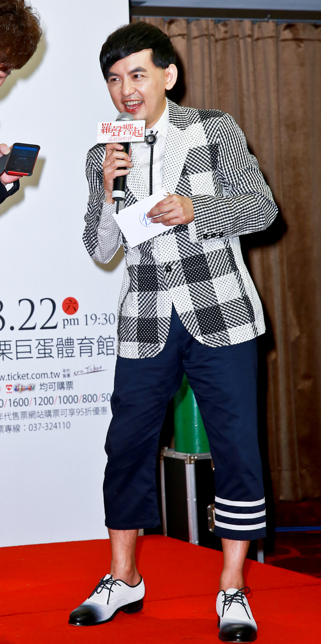 黄子佼会以「创作艺术」当理由说服少女拍大尺度照。（图／中时资料照）