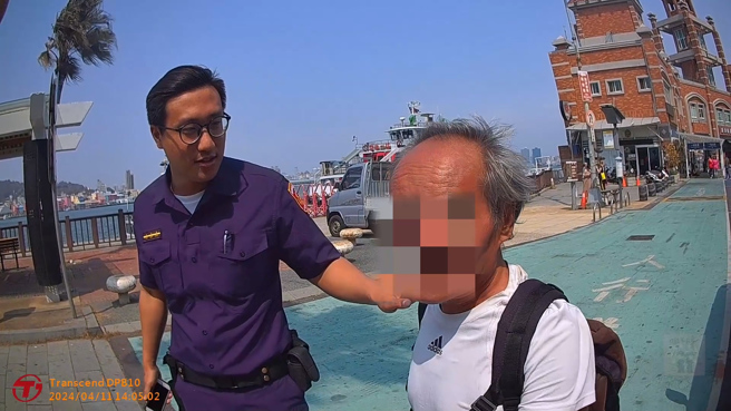 吕姓窃嫌正巧行经派出所外面，正在值班的眼尖王员一眼便认出半夜涉及窃盗之嫌疑人。（图／警方提供）