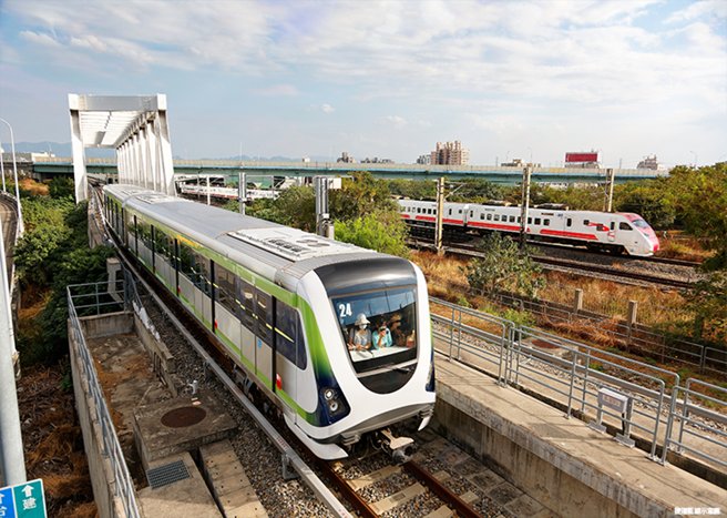 台中捷运蓝线已由中央核定，蓝线东西向行经台中港、市政府、中科园区等精华生活站点，其中B4站因设置于沙鹿台铁车站附近，为铁道特区带来的双轨优势更是令人期待。示意图/业者提供