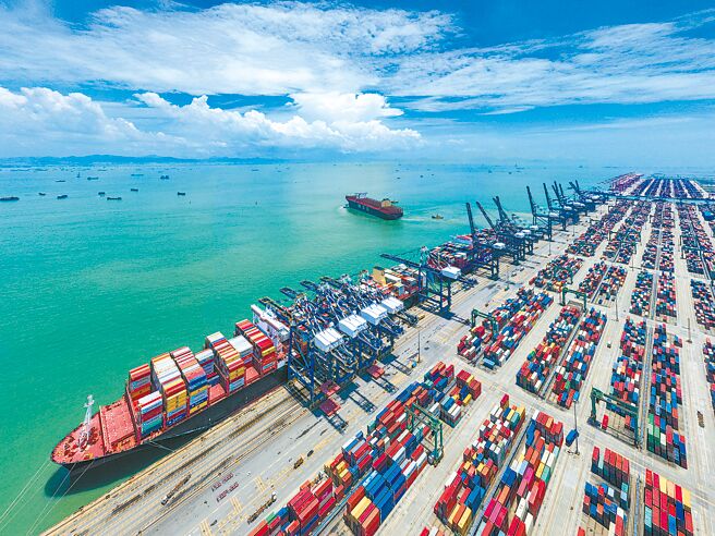 大陸第一季貿易成績單出爐，3月進出口表現均遜於預期。圖／中新社