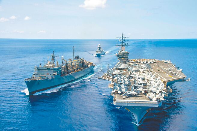 尼米兹级航空母舰艾森豪号（CVN 69）打击群于上月26日穿过苏伊士运河，抵达地中海东部，加入第六舰队指挥行动。（摘自艾森豪号航空母舰网站）