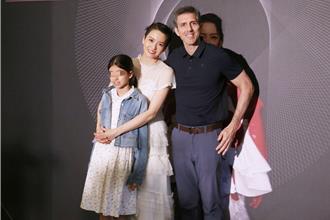 梁詠琪自爆攻蛋後外宿「獻身」給他們　混血女兒現身匆忙離台