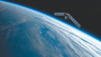 相距不到10公尺 美俄衛星險相撞
