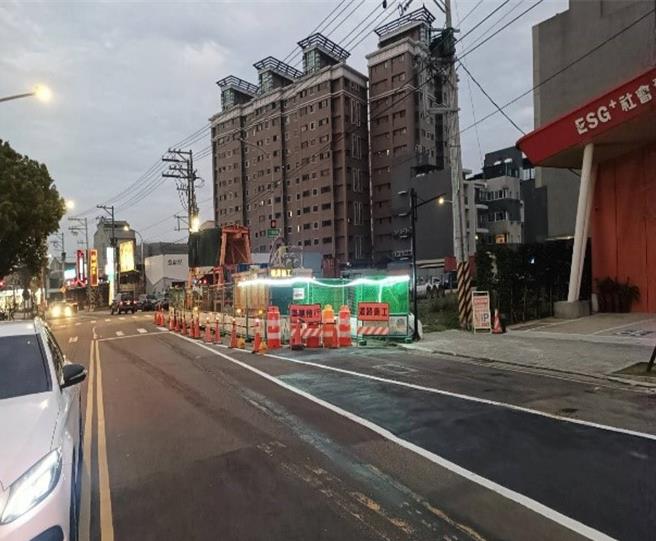 增設LED警示燈。（水務局提供／蔡依珍桃園傳真）