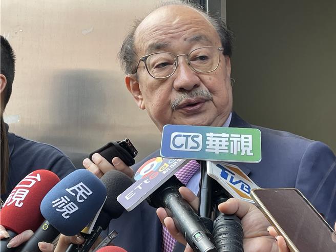 蓝营拚「国会改革」周一送出司委会，民进党立院党团总召柯建铭喊话蓝党团总召傅昆萁，凡事这样违法违宪强行通过，对国民党是伤害，全国人民都在看，这会引起民意反扑。（报系资料照）