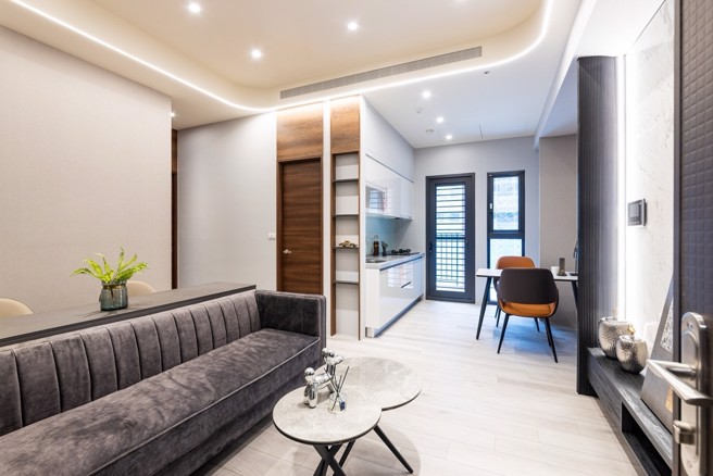 春城家擁有挑高3.5米室內空間，住宅體驗升級。（業者提供）