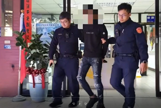 莊男跟朋友外出逛街時，被天母派所員警逮捕並依法歸案。（圖／警方提供）