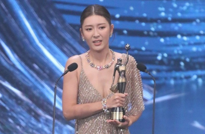 余香凝憑《白日之下》奪最佳女主角。（圖／翻攝自東網）