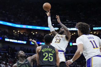 NBA》詹皇大三元助湖人搶下西區第8 一眉哥卻提前傷退